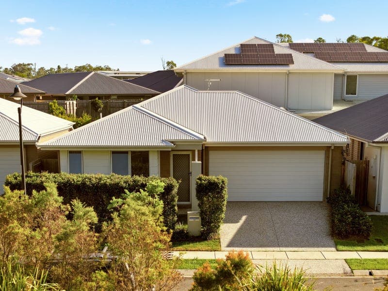12 Bill Watson Way, Pallara — photo 1 of 5