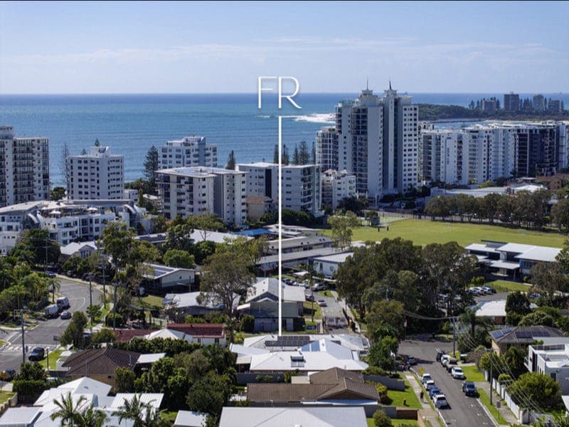 2 Lawrence Street, Mooloolaba — photo 1 of 5