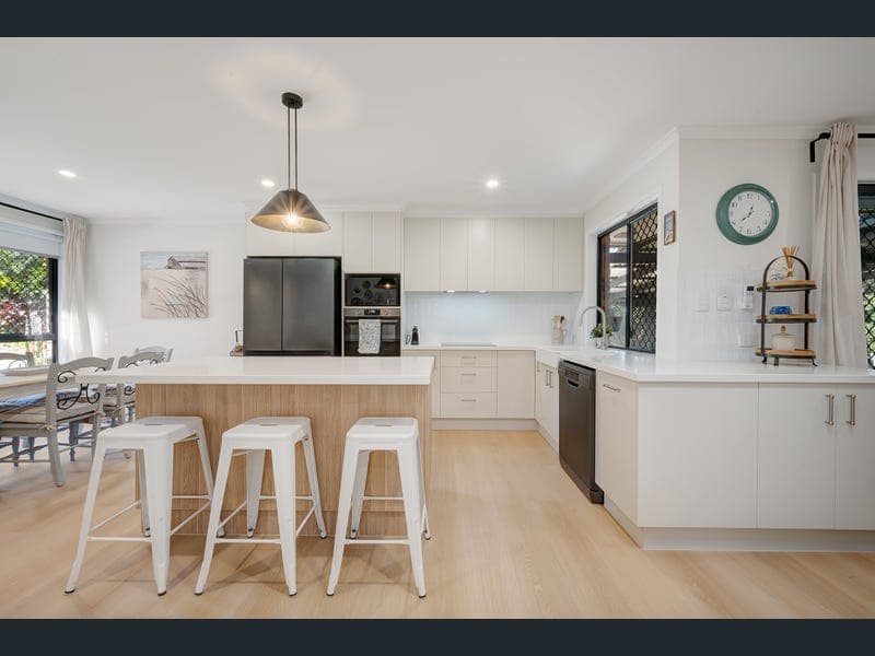 11 Miva Street, Maleny — photo 1 of 5