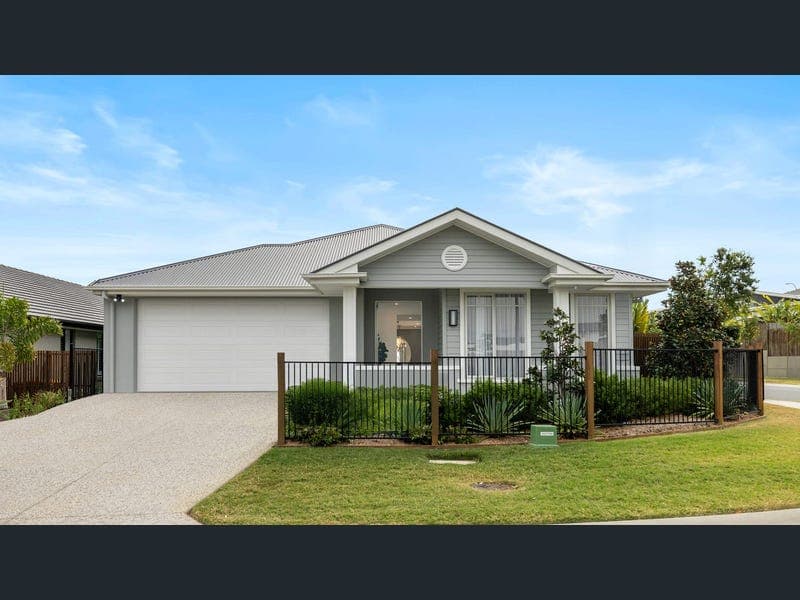 27 Tuscan Circuit, Greenbank — photo 1 of 5