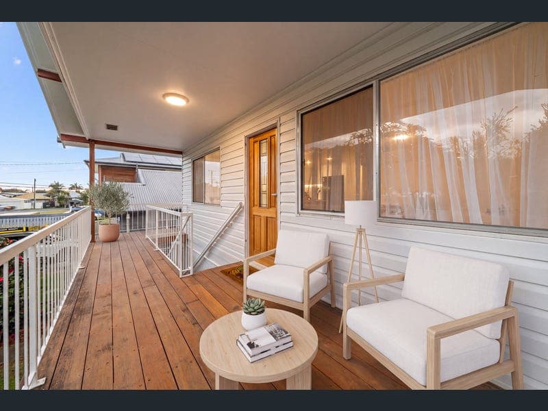 63 Seaview Street, Brighton — photo 1 of 5