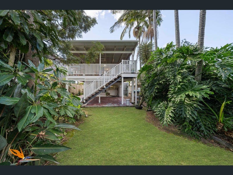 112 Mooroondu Road, Thorneside — photo 1 of 5