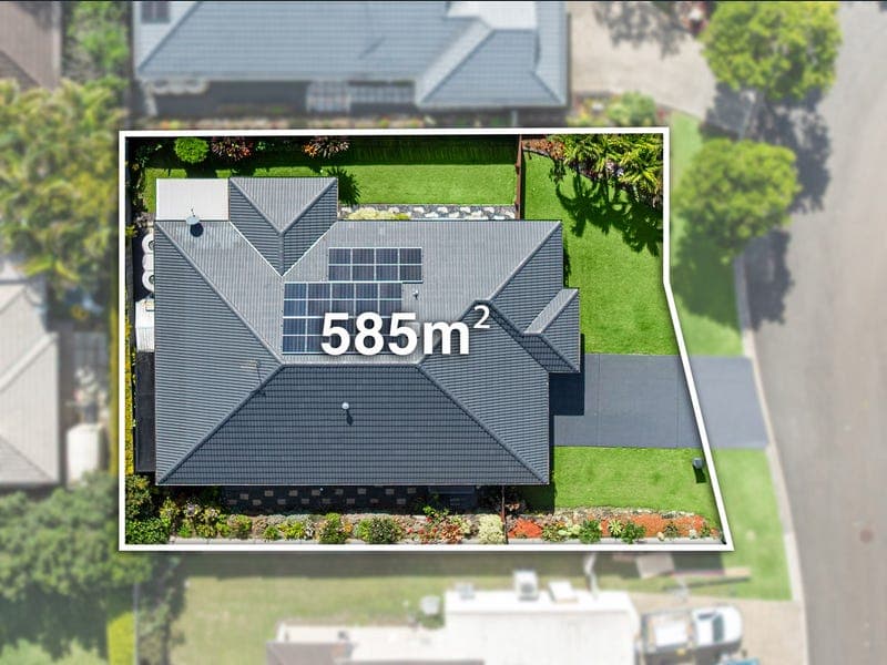 14 Amalia Street, Birkdale — photo 1 of 5