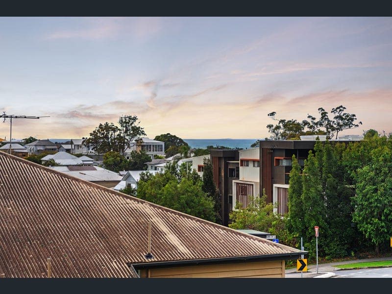 205 Mountjoy Terrace, Manly — photo 1 of 5