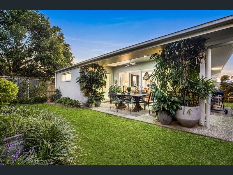 27 Kamala Close, Peregian Springs — photo 1 of 5