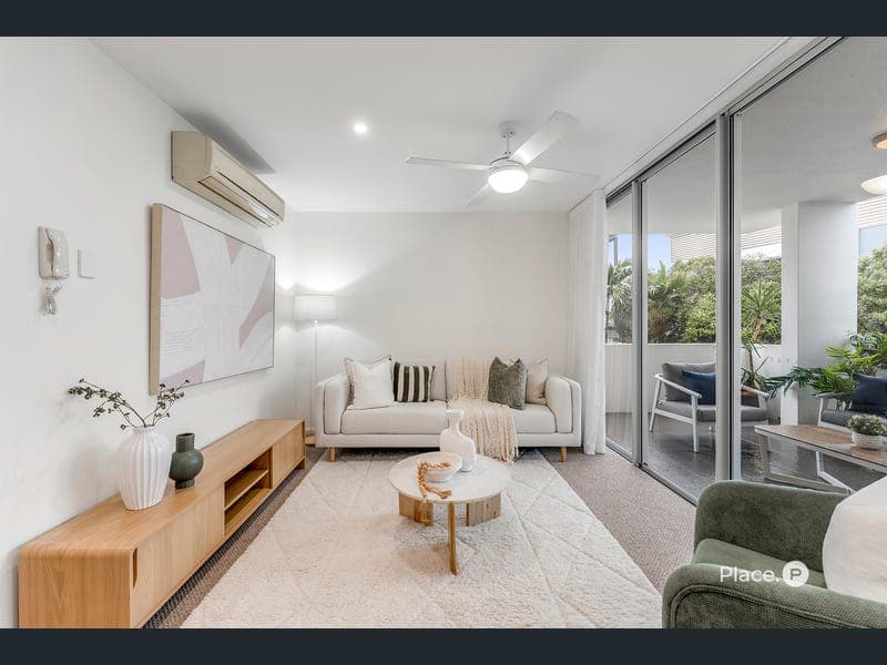 10/48 Addison Avenue, Bulimba — photo 1 of 5