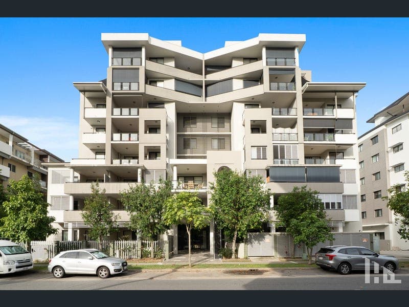 4/41 Playfield Street, Chermside — photo 1 of 5