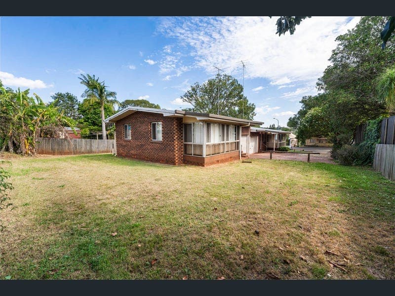 1 & 2/212 Ruthven Street, North Toowoomba — photo 1 of 5