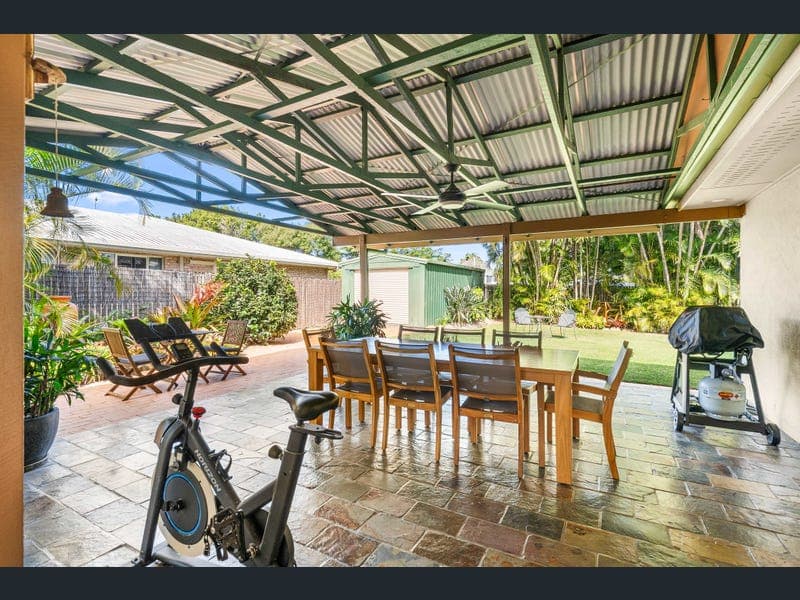 32 Davlyn Drive, Andergrove — photo 1 of 5