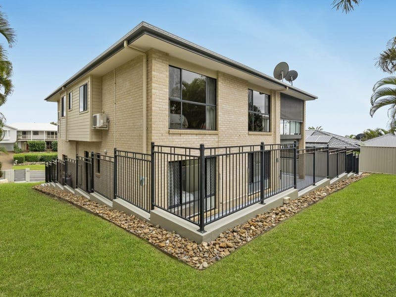 58 Armstrong Way, Highland Park — photo 1 of 5