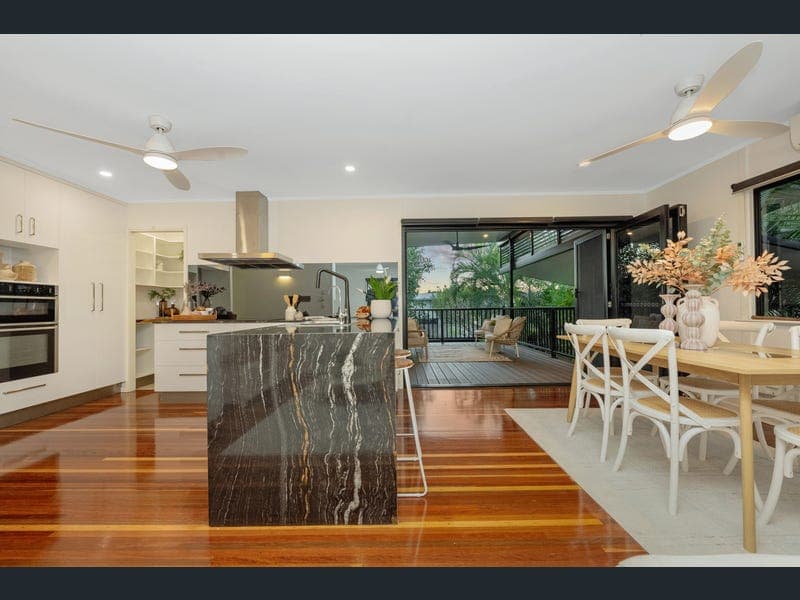 9 Paskin Street, Vincent — photo 1 of 5