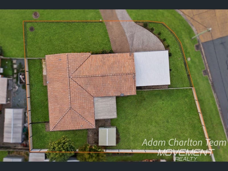 2 Turnbull Crescent, Morayfield — photo 1 of 5