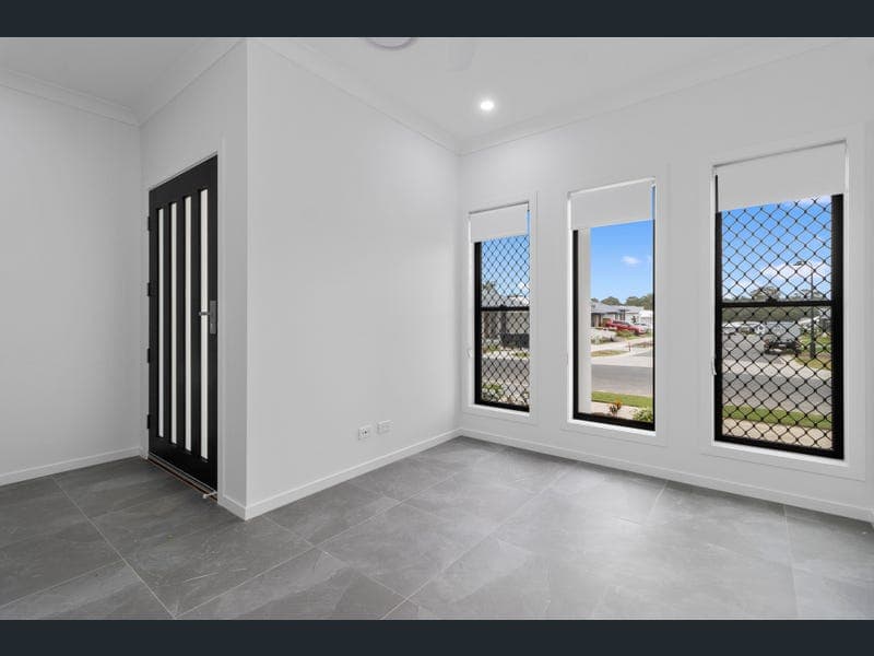 12 Tide Street, Morayfield — photo 1 of 5