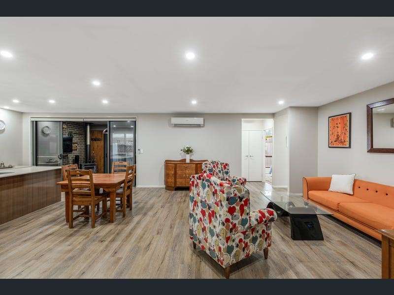 2/40 Brimblecombe Drive, Middle Ridge — photo 1 of 5