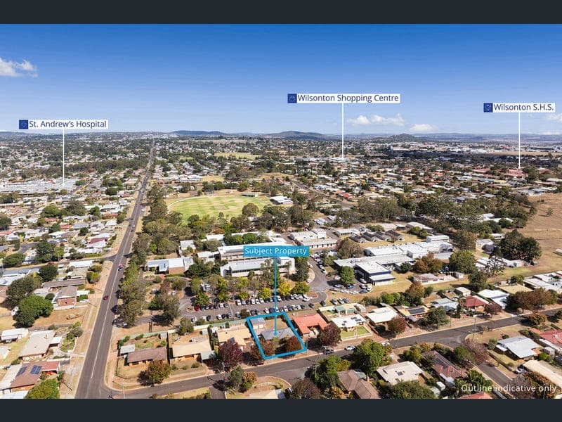 8 Champagne Crescent, Wilsonton Heights — photo 1 of 5