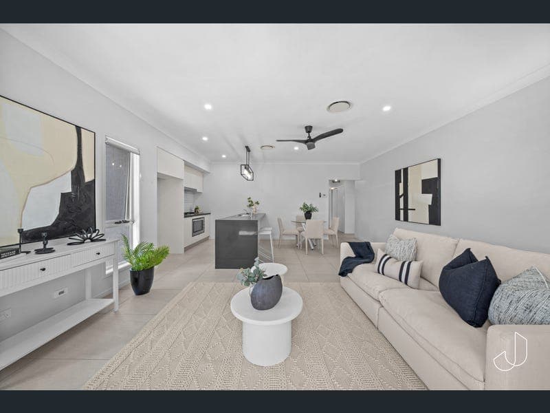 5 Karingal Drive, Pimpama — photo 1 of 5