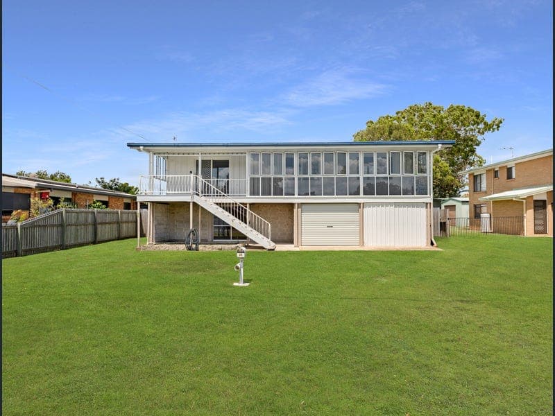 25 Flinders Street, Point Vernon — photo 1 of 5