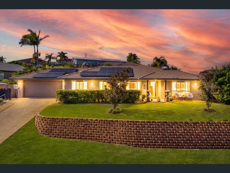 1 Nicole Place, Taroomball — photo 1 of 5