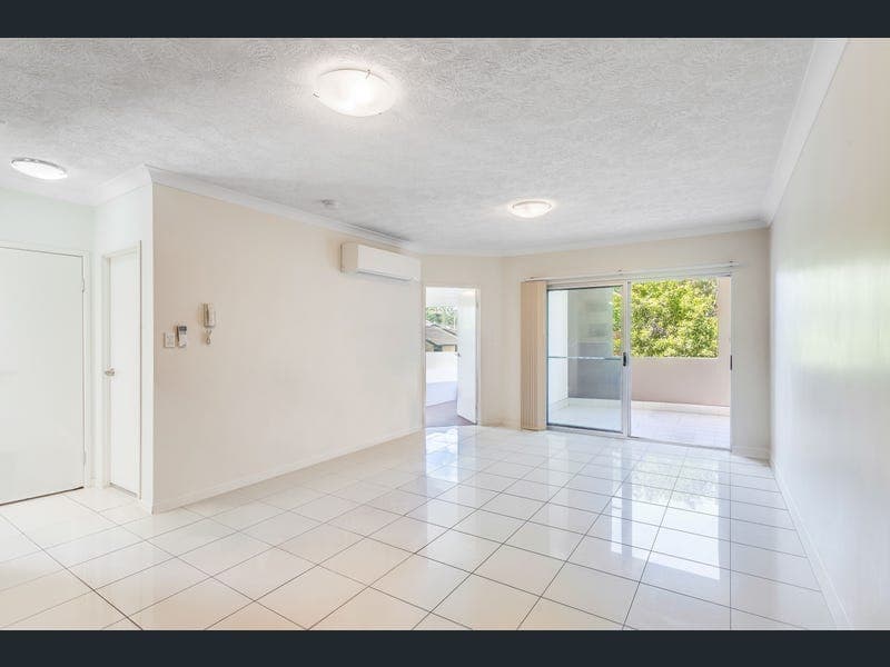 5/159 Clarence Road, Indooroopilly — photo 1 of 5