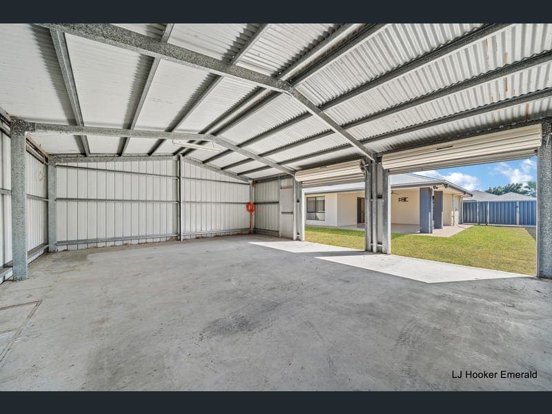 12 Coldstream Street, Emerald — photo 1 of 5