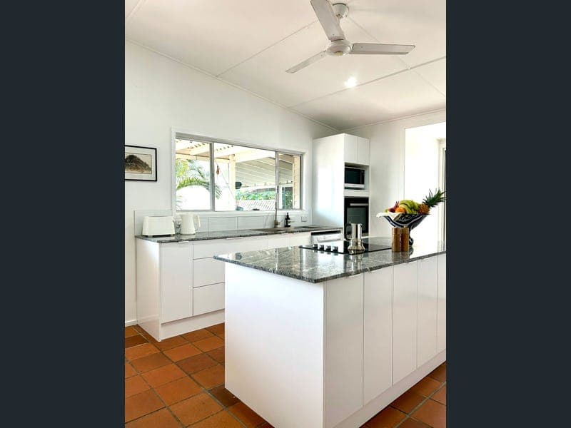 7 Redman Street, Emu Park — photo 1 of 5