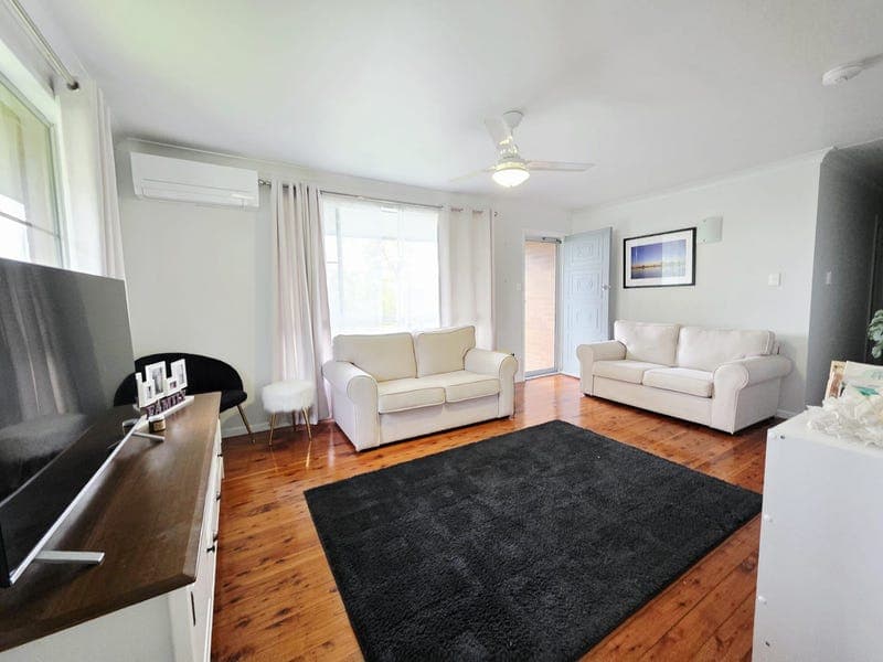 32 Railway Terrace, Crows Nest — photo 1 of 5
