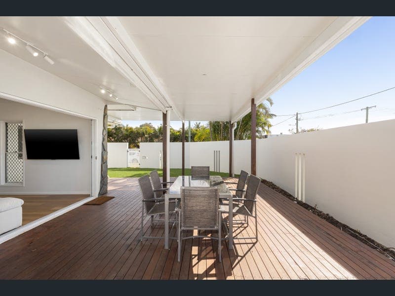 7 May Street, Maroochydore — photo 1 of 5