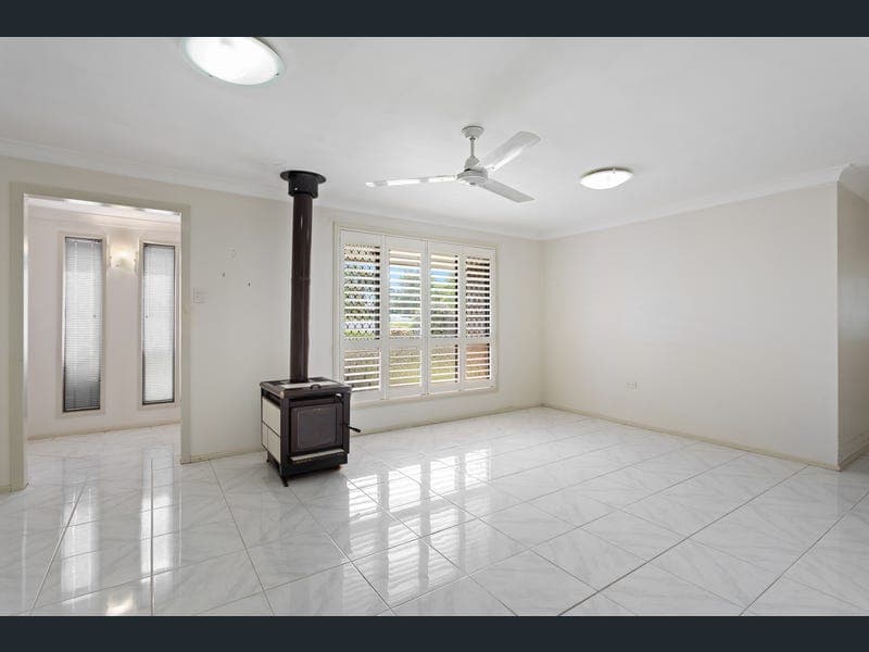 53 Jennifer Crescent, Darling Heights — photo 1 of 5