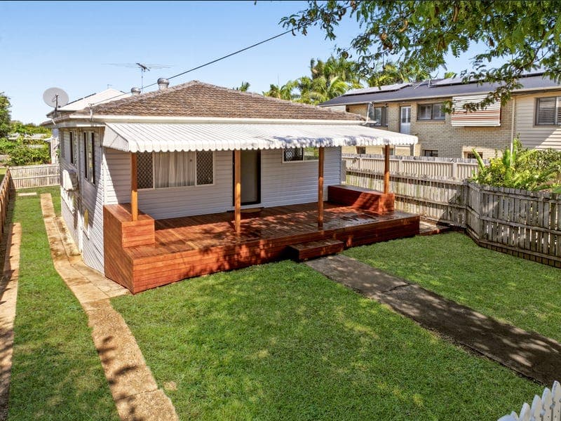 30 Hill Parade, Clontarf — photo 1 of 5