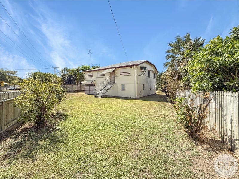 3 Martin Street, South Townsville — photo 1 of 5