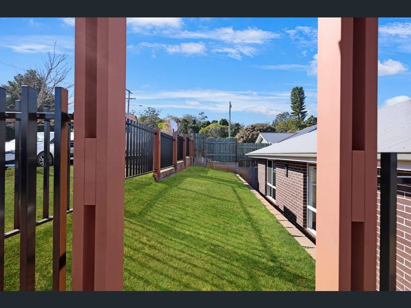 10 Irving Court, Harlaxton — photo 1 of 5