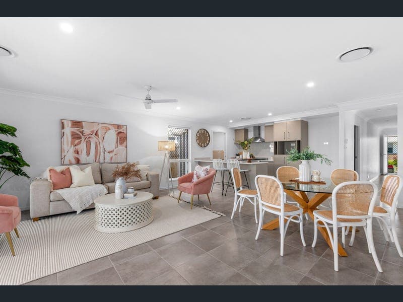 42 Ferdinando Street, Pallara — photo 1 of 5