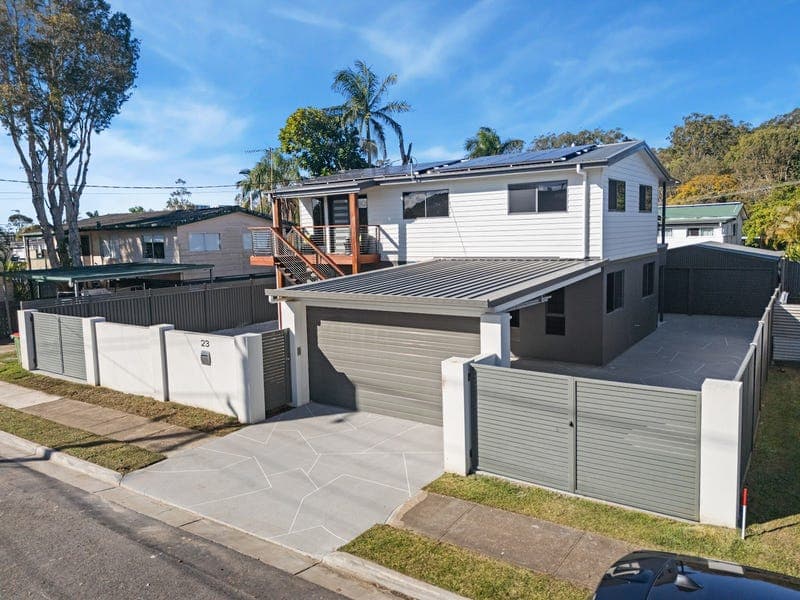 23 Hepworth Street, Arundel — photo 1 of 5