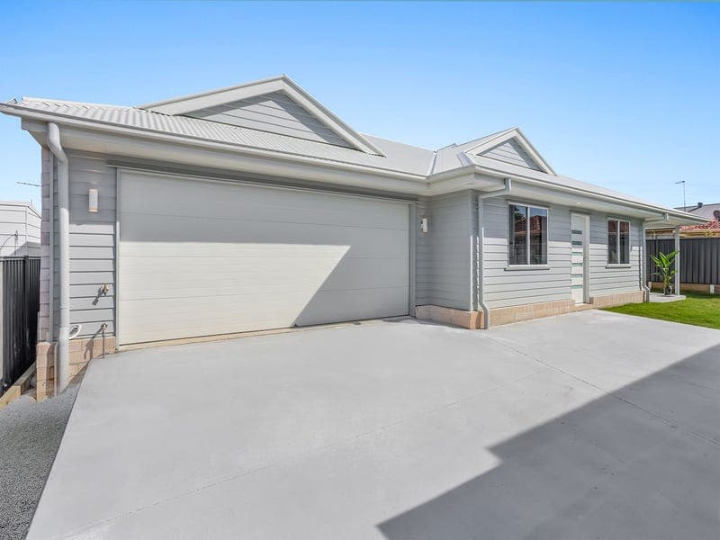 2/12 Mulberry Court, Victoria Point — photo 1 of 5