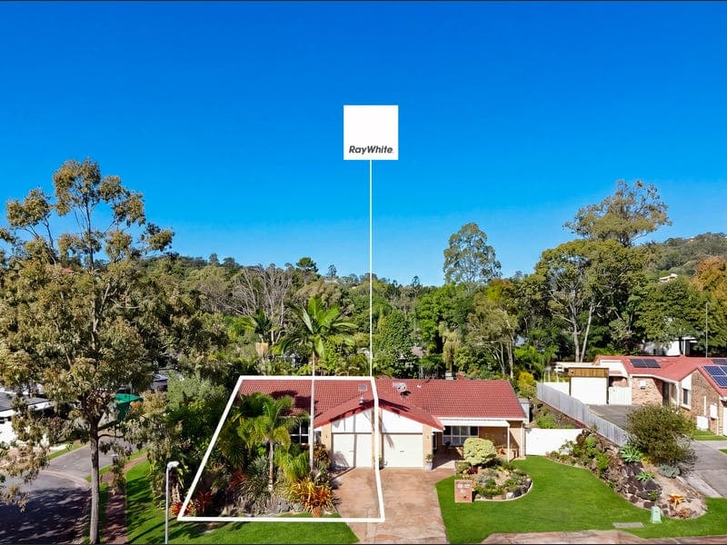 2/19 Paramount Place, Oxenford — photo 1 of 5