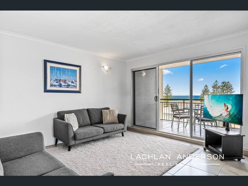 11/2 Knox Avenue, Caloundra — photo 1 of 5