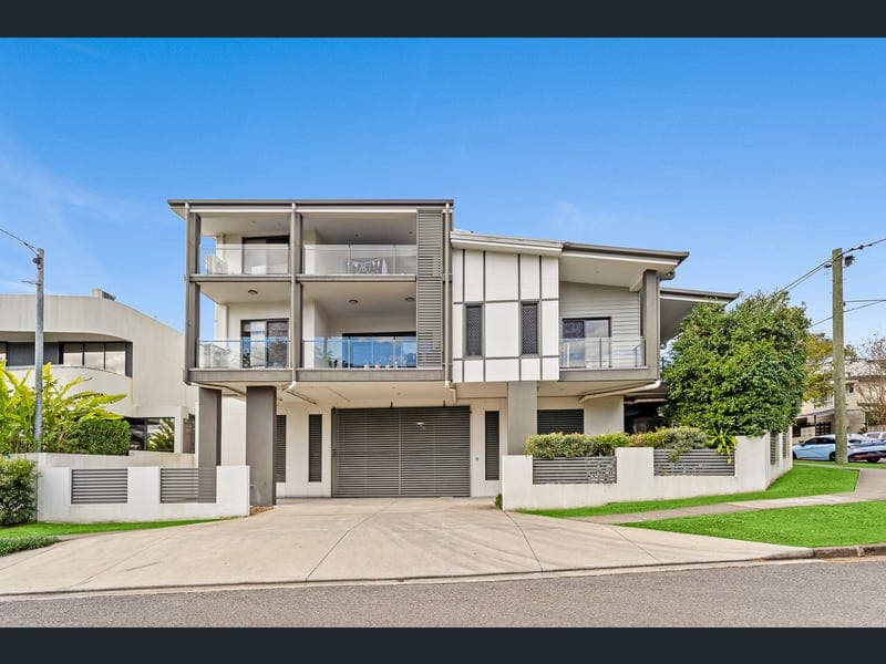 2/2 Clausen Street, Mount Gravatt East — photo 1 of 5
