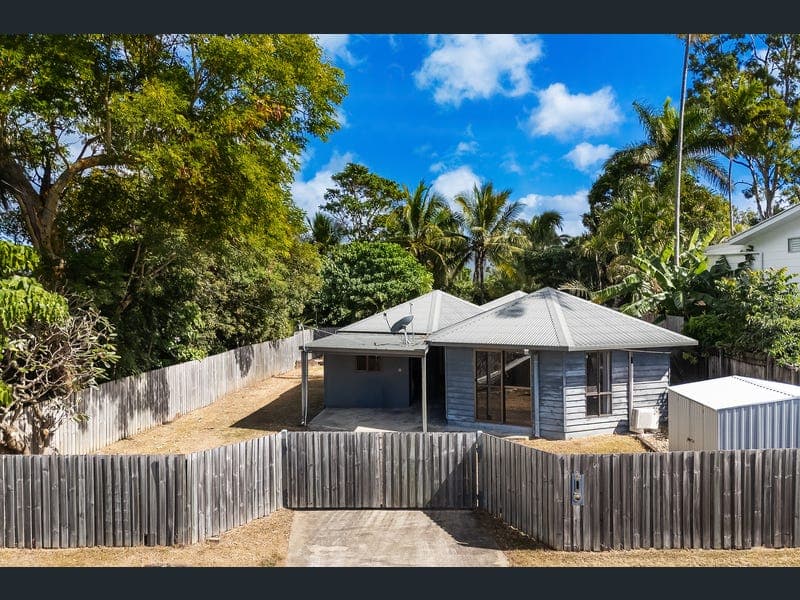 36 Stewart Drive, Cannonvale — photo 1 of 5