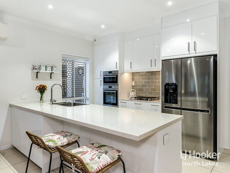 27 Morfontaine Street, North Lakes — photo 1 of 5