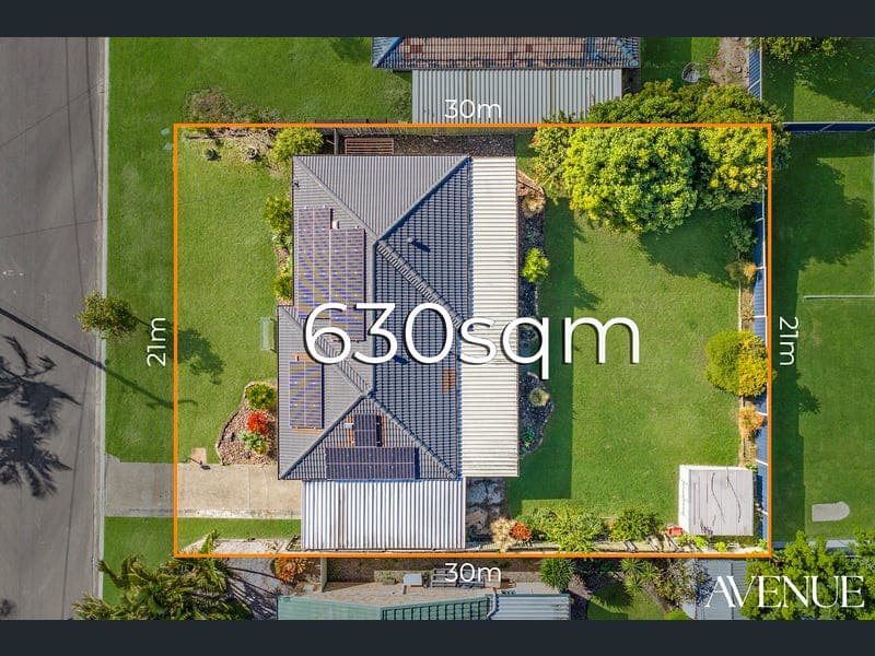 12 Belford Street, Boronia Heights — photo 1 of 5