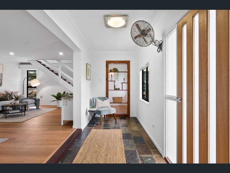 8 Latrobe Close, Trinity Park — photo 1 of 5