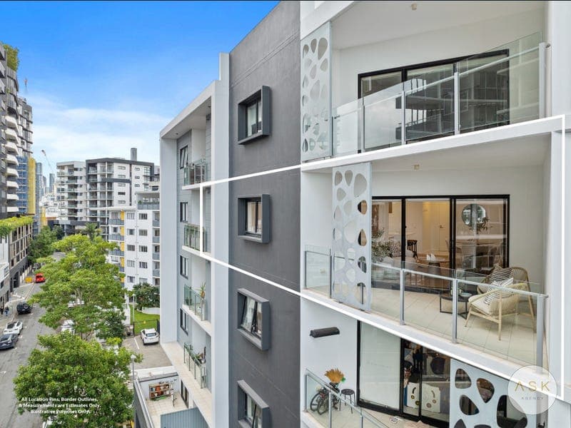 224/21 MASTERS STREET, Newstead — photo 1 of 5