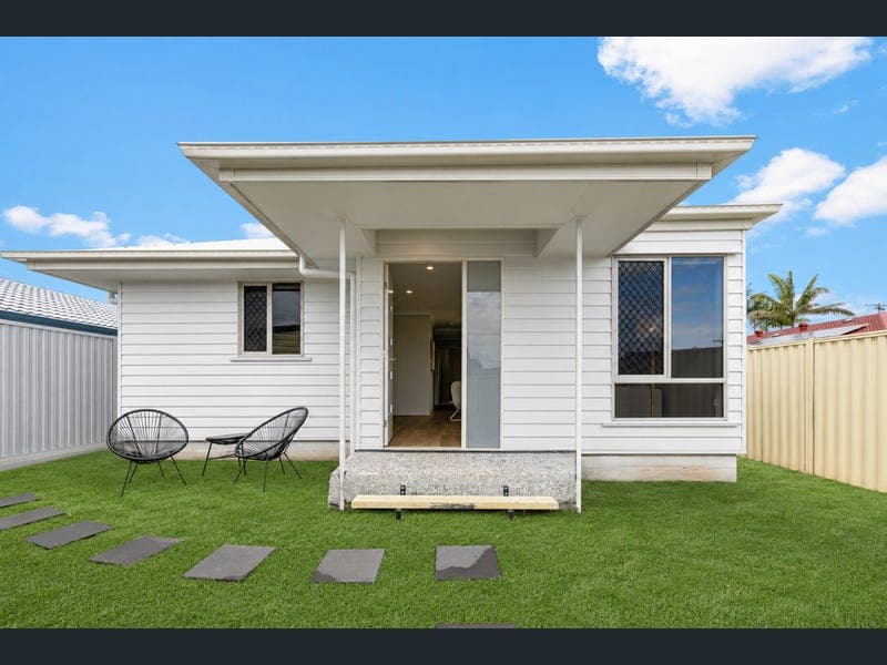 32A Newhaven Street, Alexandra Hills — photo 1 of 5