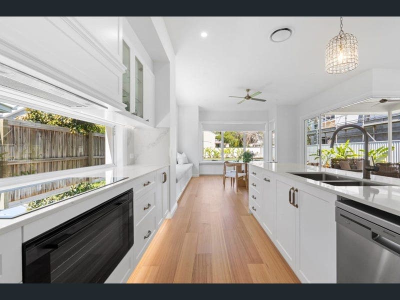 42 New Road, New Beith — photo 1 of 5