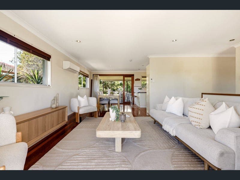33 Gardenia Street, Clontarf — photo 1 of 5
