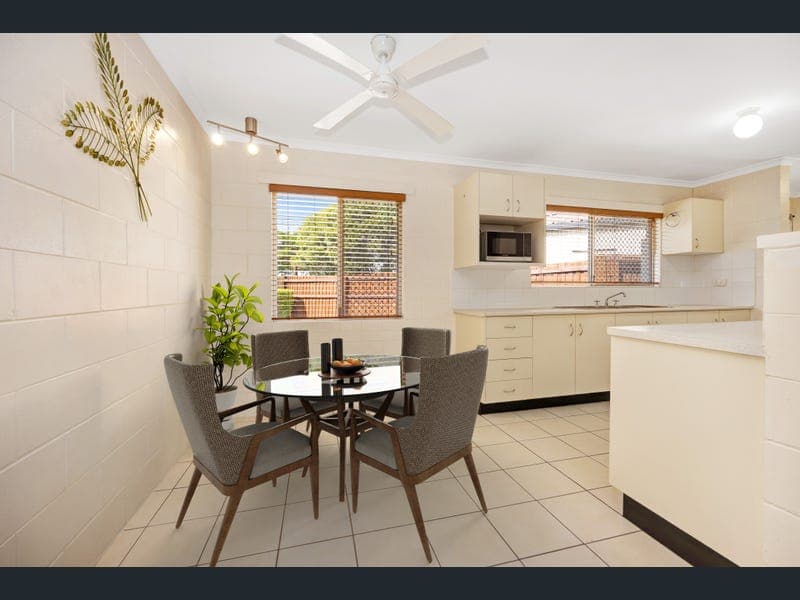 16 San Vito Crescent, Rasmussen — photo 1 of 5