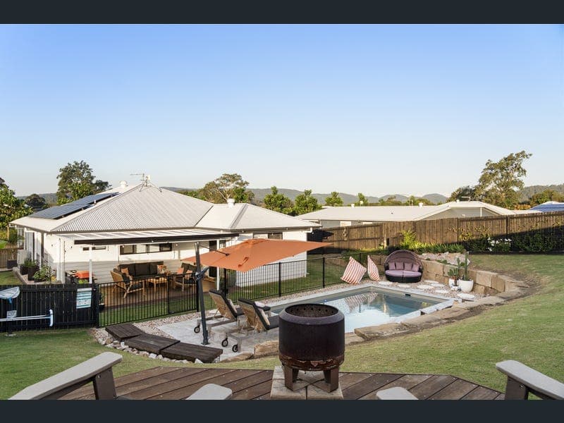 11 Edward Place, Kenilworth — photo 1 of 5
