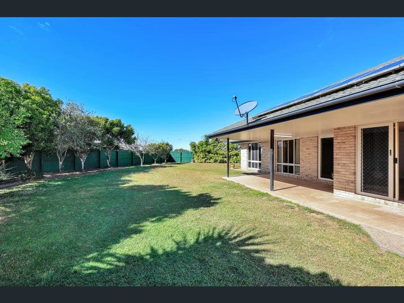 12 Palais Court, Avenell Heights — photo 1 of 5