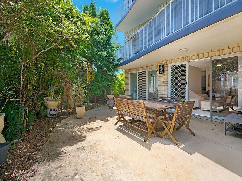 1/7 Corowa Court, Mooloolaba — photo 1 of 5
