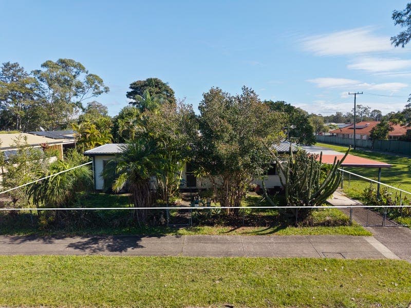 30 Bradman Street, Caboolture — photo 1 of 5